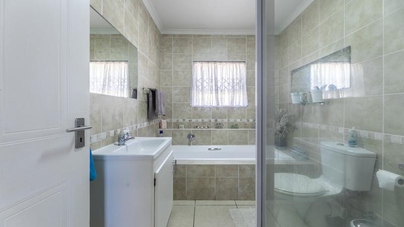 3 Bedroom Property for Sale in Zonnendal Western Cape